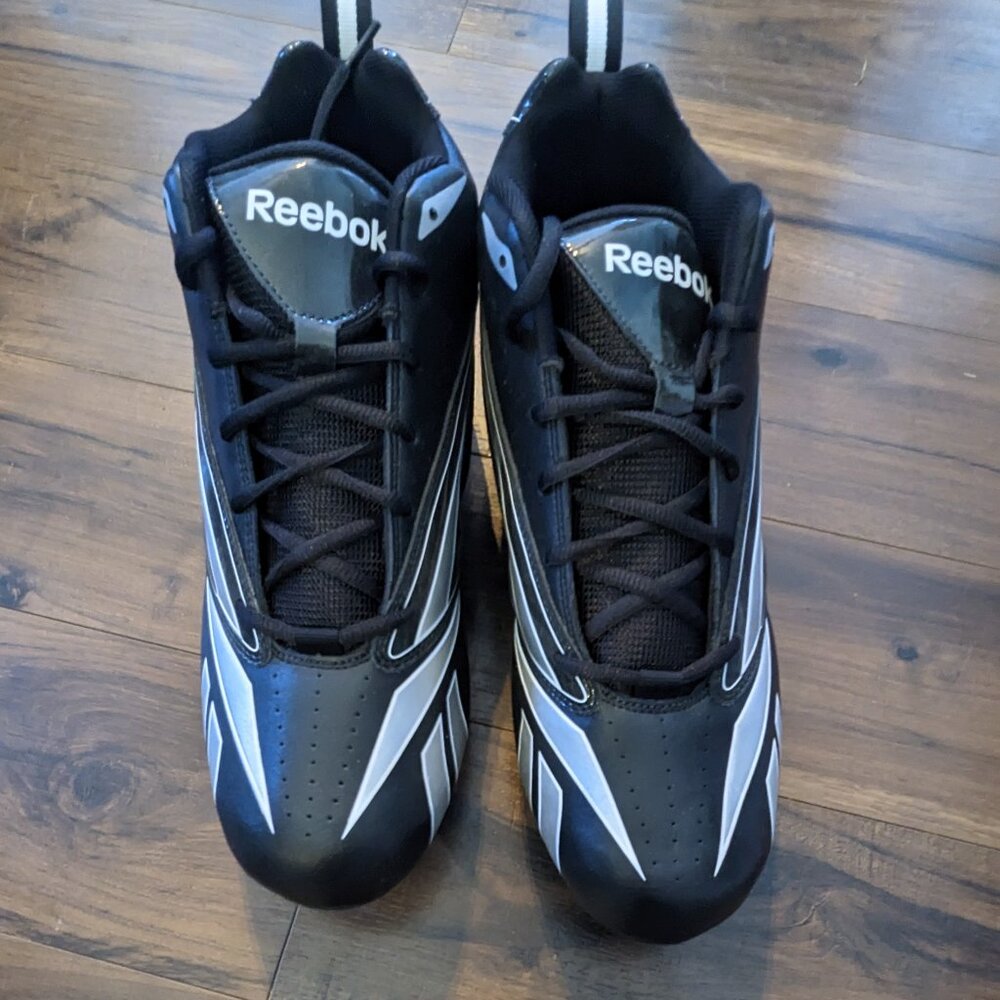 Men's Reebok Size 12 Cleats